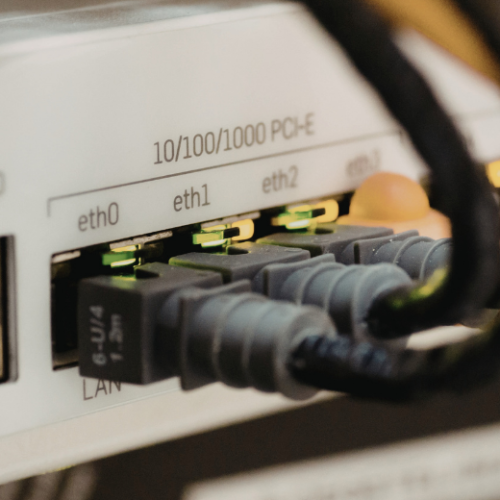 Interrupteurs connectés avis 2025 : guide complet et test Schneider Wiser Odace